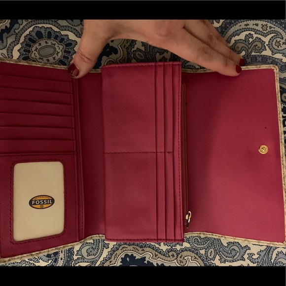 Fossil Wallet - Picture 3 of 5